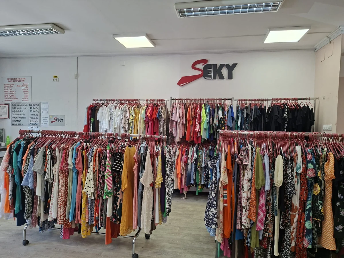 reghin-haine-cu-eticheta-second-hand-seky