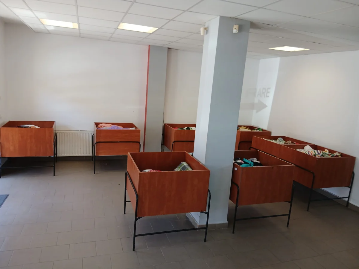 seini-haine-cu-eticheta-second-hand-seky